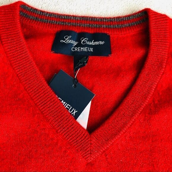 Cremieux Men’s Luxury Cashmere V-Neck Sweater - Picture 2 of 7